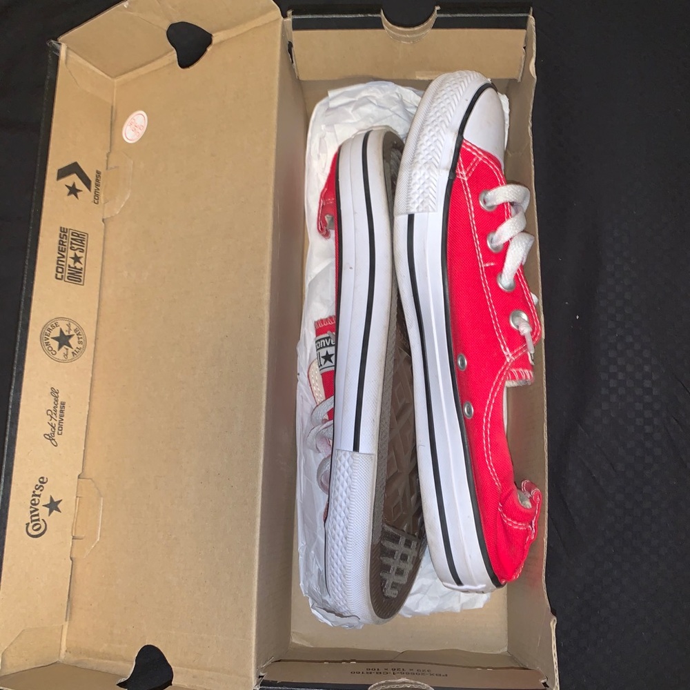 Converse women’s 10 shoreline low - size 10, red